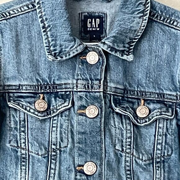 ~ Gap Kids S Jean Jacket Snaps Medium Wash Pockets Denim Cotton Blue Soft Unisex - Picture 2 of 15
